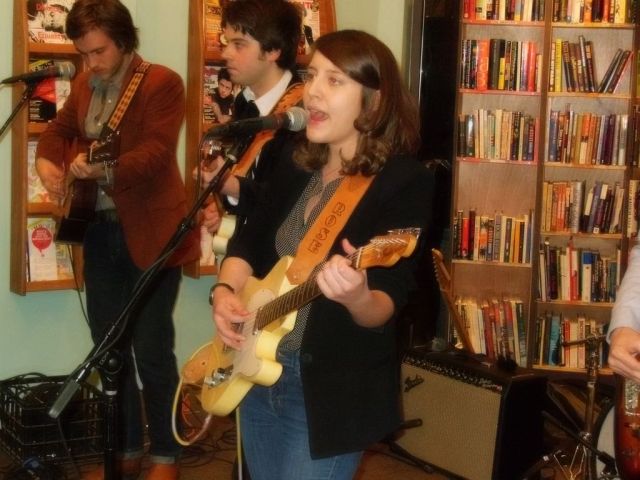 Caitlin Rose - guitar - RESIZE