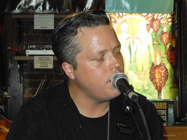 Jason Isbell - close - RESIZE