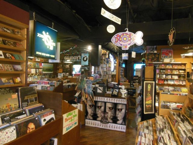 Grimeys inside
