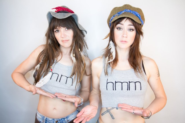 Raelyn Nelson &amp; Hannah Fairlight (aka mmhmm)